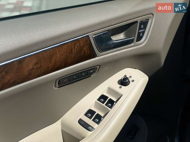 Позашляховик / Кросовер Audi Q5 2012 в Дніпрі