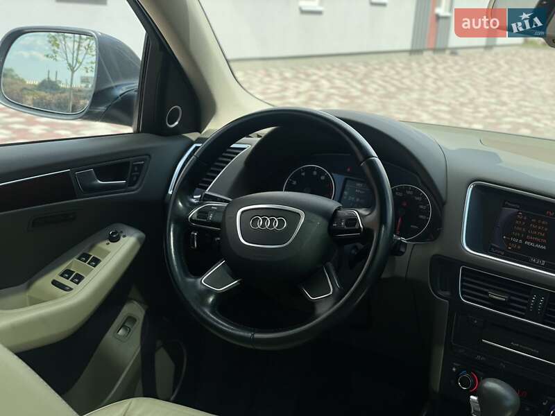 Позашляховик / Кросовер Audi Q5 2012 в Дніпрі