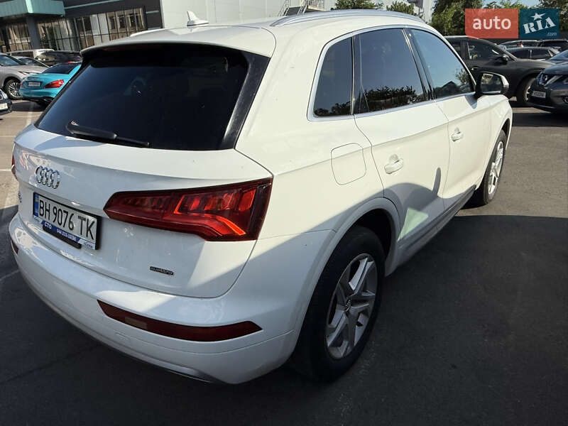 Позашляховик / Кросовер Audi Q5 2018 в Києві