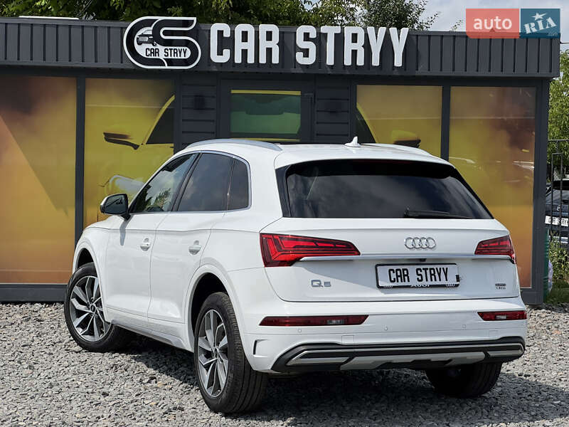 Позашляховик / Кросовер Audi Q5 2020 в Стрию