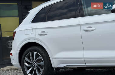 Внедорожник / Кроссовер Audi Q5 2020 в 