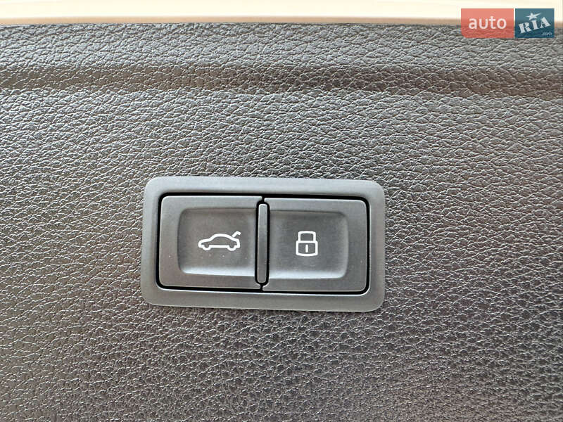 Позашляховик / Кросовер Audi Q5 2020 в Стрию