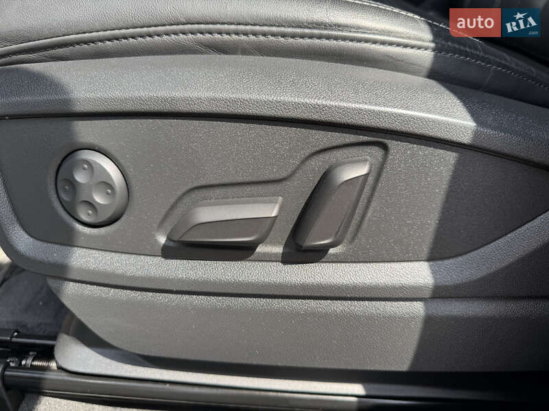 Позашляховик / Кросовер Audi Q5 2020 в Стрию