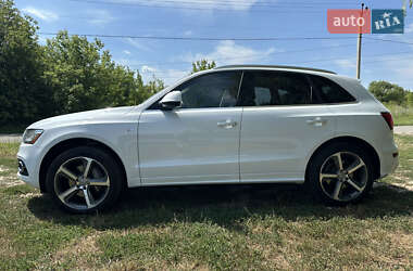 Внедорожник / Кроссовер Audi Q5 2015 в 
