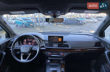 Внедорожник / Кроссовер Audi Q5 2017 в 