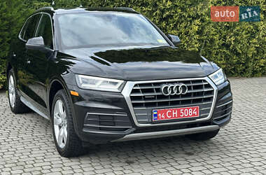 Внедорожник / Кроссовер Audi Q5 2018 в 