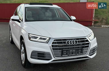 Внедорожник / Кроссовер Audi Q5 2019 в 