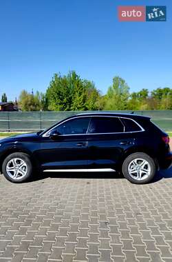 Внедорожник / Кроссовер Audi Q5 2019 в 