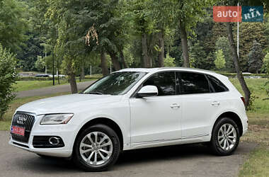 Внедорожник / Кроссовер Audi Q5 2012 в 