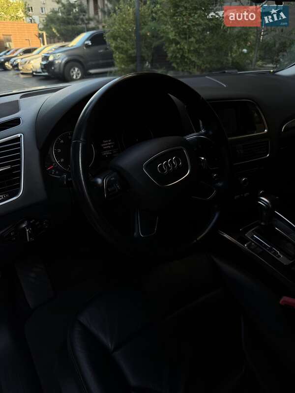 Позашляховик / Кросовер Audi Q5 2015 в Болграді