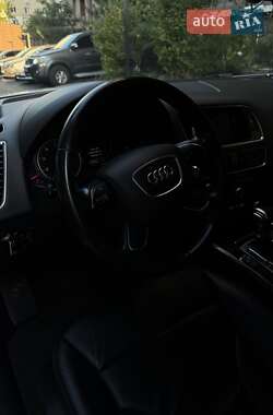 Внедорожник / Кроссовер Audi Q5 2015 в 