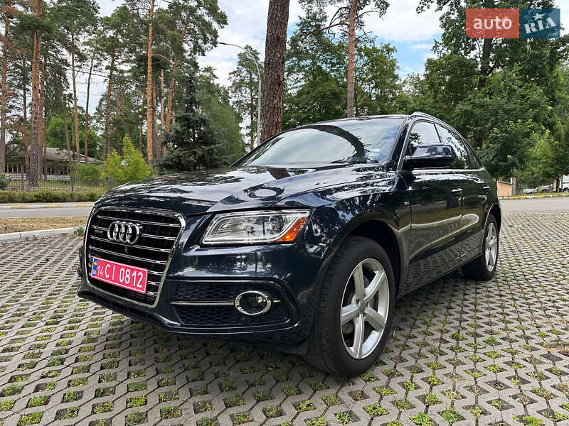 Внедорожник / Кроссовер Audi Q5 2016 в 