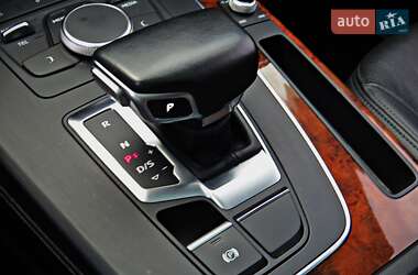 Внедорожник / Кроссовер Audi Q5 2017 в 