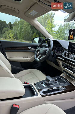 Внедорожник / Кроссовер Audi Q5 2018 в 