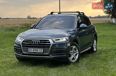 Внедорожник / Кроссовер Audi Q5 2017 в 