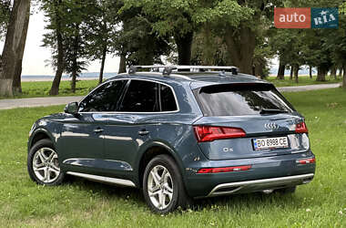 Внедорожник / Кроссовер Audi Q5 2017 в 