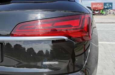 Внедорожник / Кроссовер Audi Q5 2021 в 
