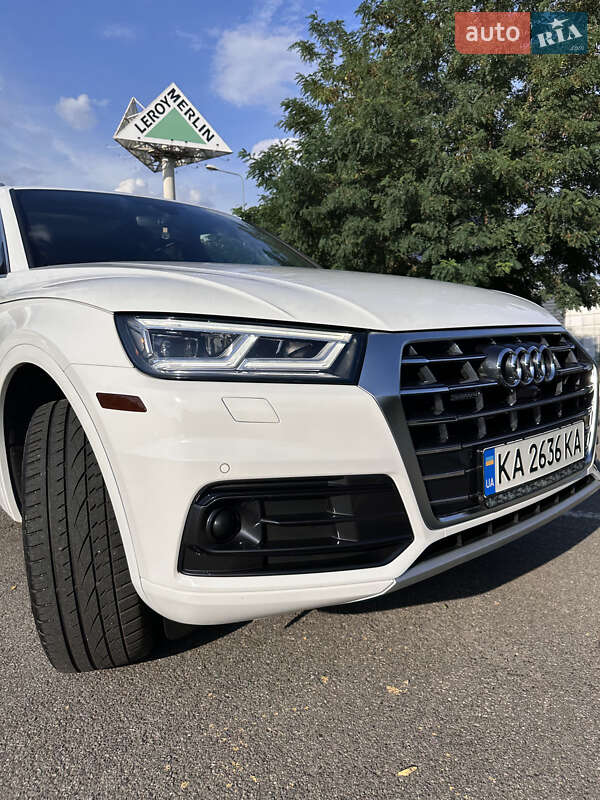 Внедорожник / Кроссовер Audi Q5 2017 в Киеве