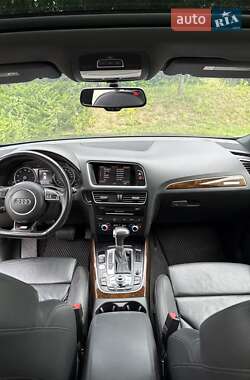 Внедорожник / Кроссовер Audi Q5 2015 в 