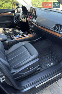 Внедорожник / Кроссовер Audi Q5 2021 в 