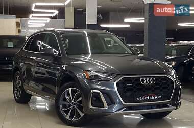 Внедорожник / Кроссовер Audi Q5 2022 в 