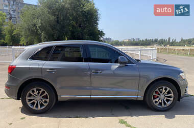 Внедорожник / Кроссовер Audi Q5 2012 в 