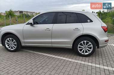 Внедорожник / Кроссовер Audi Q5 2012 в 