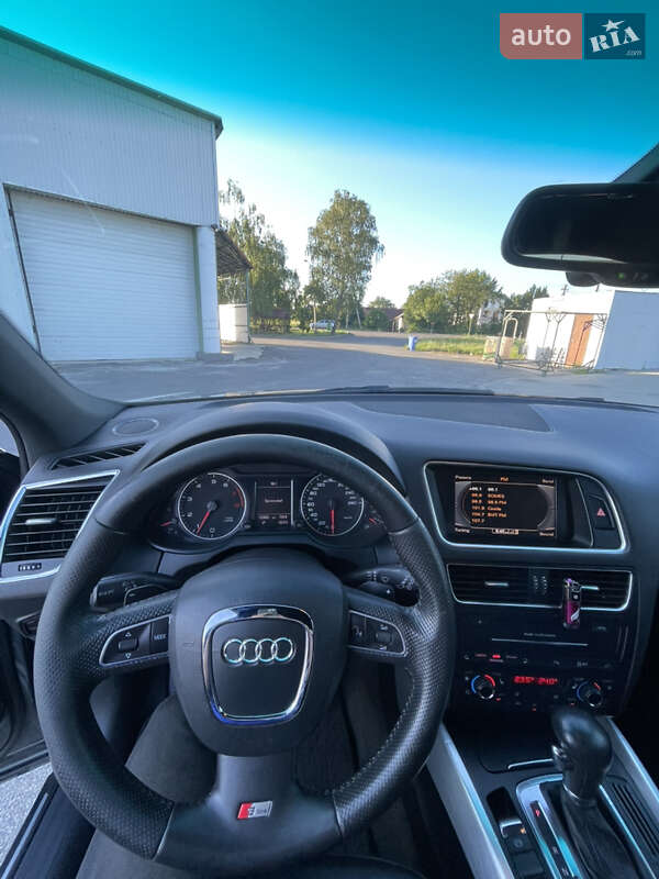 Внедорожник / Кроссовер Audi Q5 2011 в Виноградове