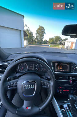 Внедорожник / Кроссовер Audi Q5 2011 в 
