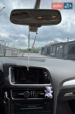 Внедорожник / Кроссовер Audi Q5 2009 в 
