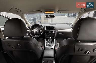 Внедорожник / Кроссовер Audi Q5 2009 в 