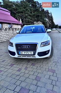 Внедорожник / Кроссовер Audi Q5 2011 в 