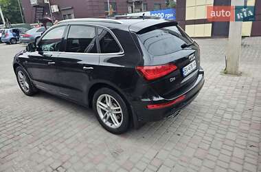 Внедорожник / Кроссовер Audi Q5 2015 в 