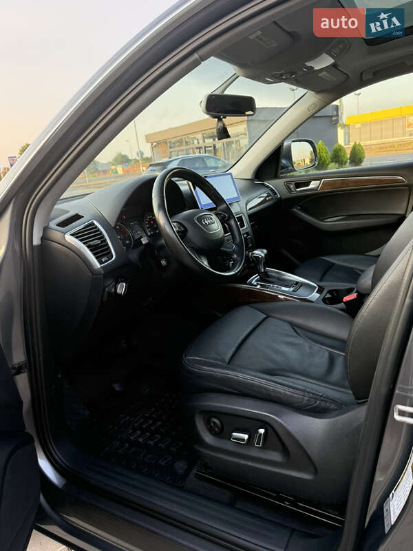 Позашляховик / Кросовер Audi Q5 2016 в Вознесенську