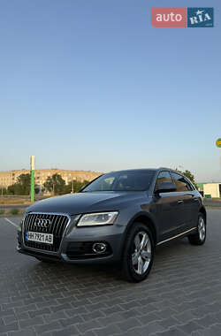 Позашляховик / Кросовер Audi Q5 2016 в Вознесенську