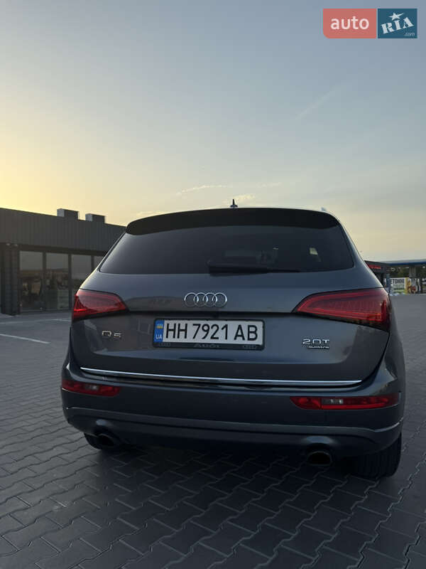 Позашляховик / Кросовер Audi Q5 2016 в Вознесенську