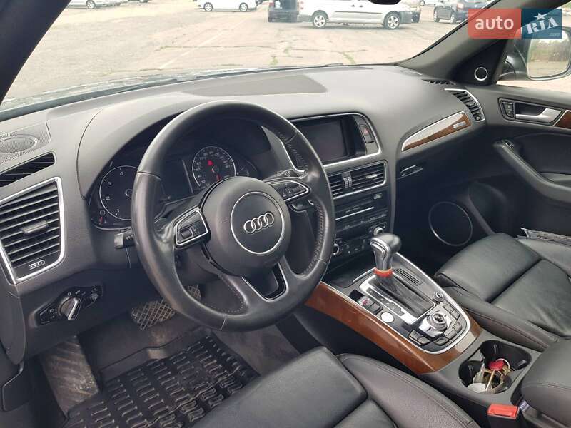 Позашляховик / Кросовер Audi Q5 2014 в Рівному