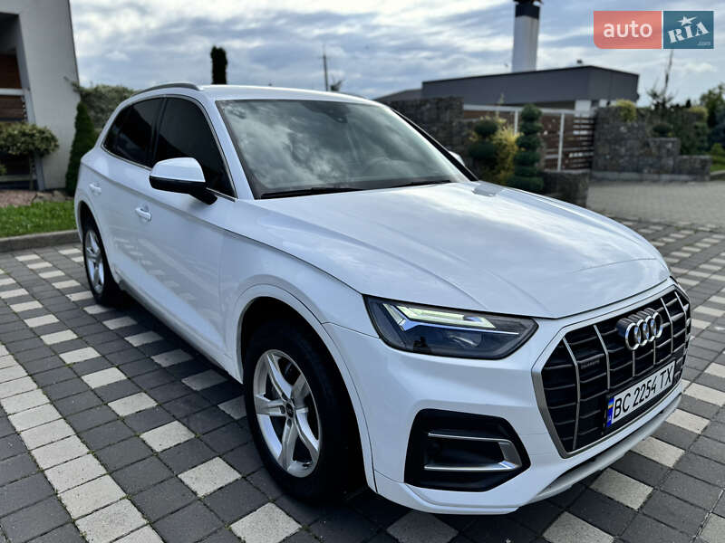 Внедорожник / Кроссовер Audi Q5 2020 в 