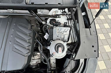 Внедорожник / Кроссовер Audi Q5 2020 в 