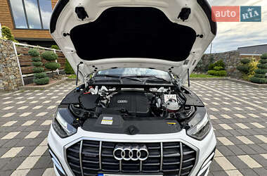 Внедорожник / Кроссовер Audi Q5 2020 в 