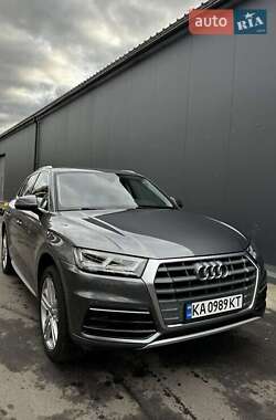 Внедорожник / Кроссовер Audi Q5 2017 в Ивано-Франковске