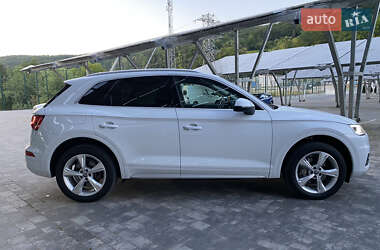 Внедорожник / Кроссовер Audi Q5 2019 в 