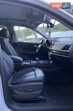 Внедорожник / Кроссовер Audi Q5 2019 в 