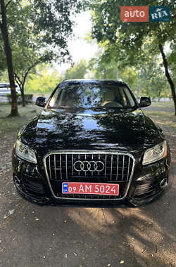 Позашляховик / Кросовер Audi Q5 2016 в Калуші