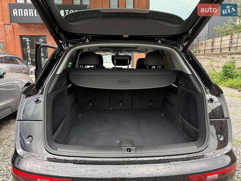 Позашляховик / Кросовер Audi Q5 2017 в Києві