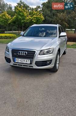 Внедорожник / Кроссовер Audi Q5 2009 в 