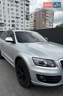 Внедорожник / Кроссовер Audi Q5 2009 в 
