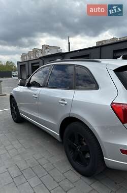 Внедорожник / Кроссовер Audi Q5 2009 в 