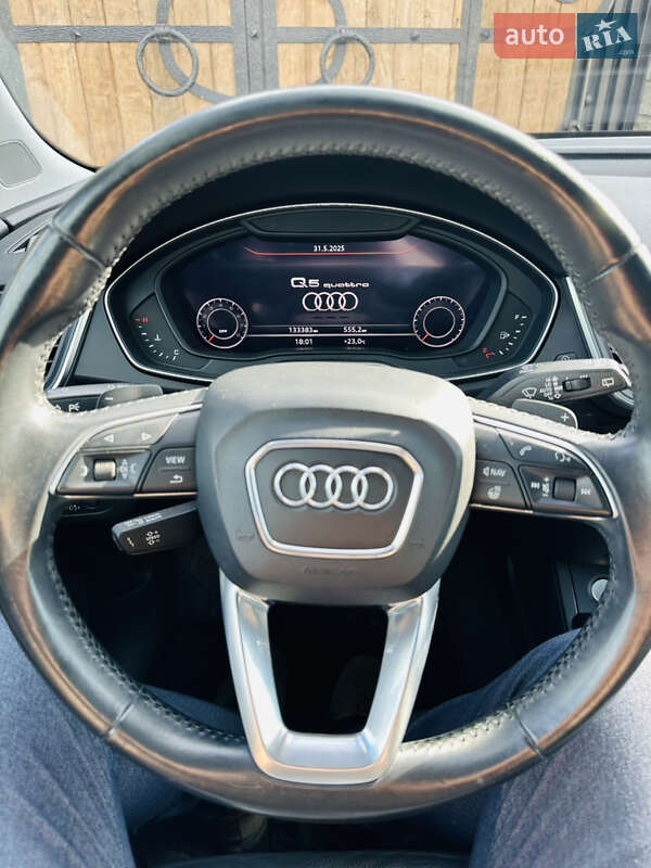 Внедорожник / Кроссовер Audi Q5 2017 в Каменец-Подольском