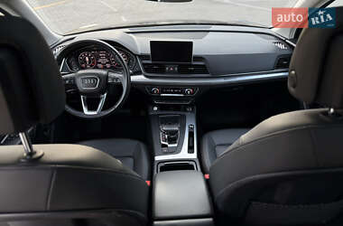 Внедорожник / Кроссовер Audi Q5 2019 в 